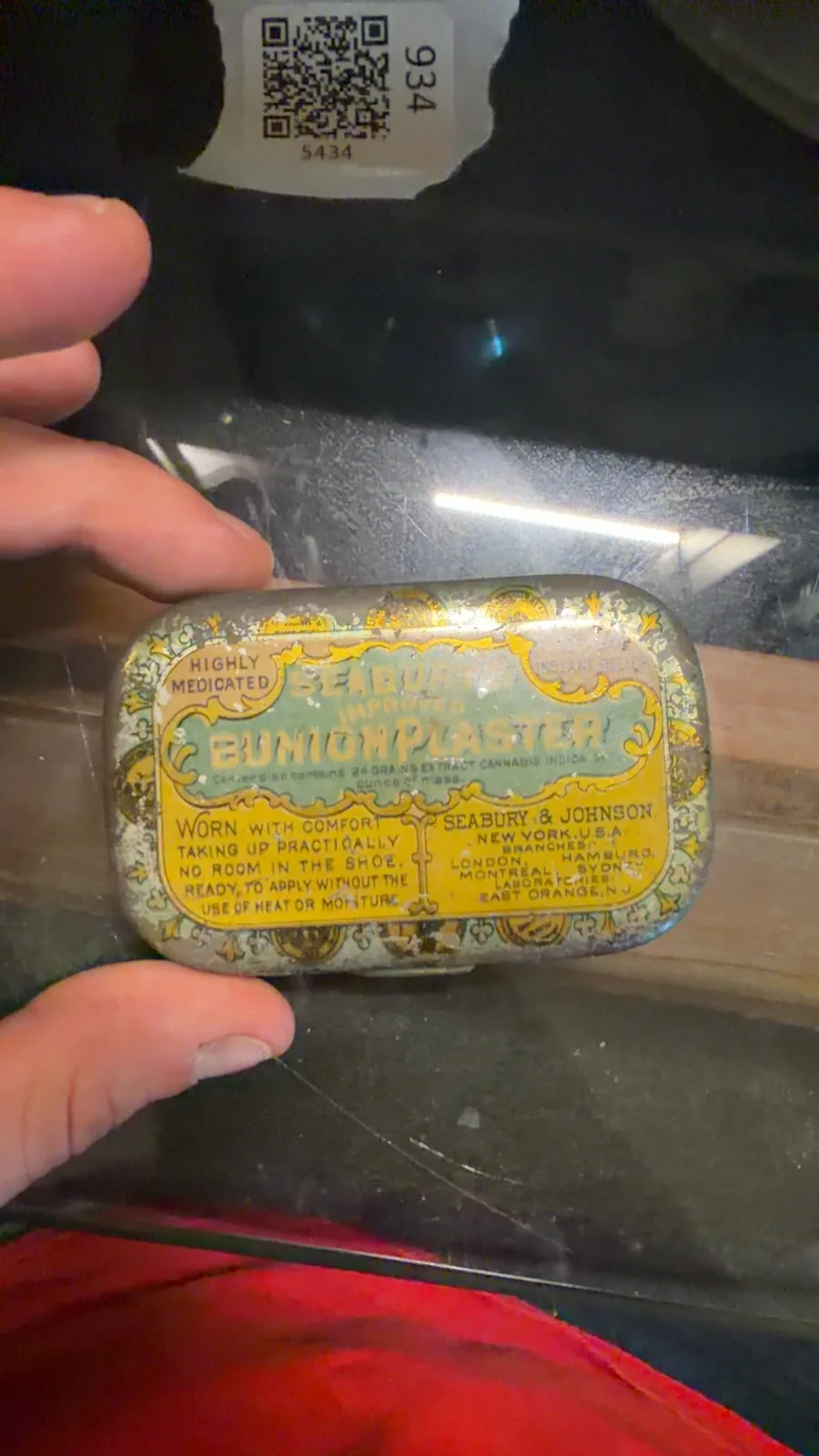 Seabury's Improved Bunion Plaster Tin